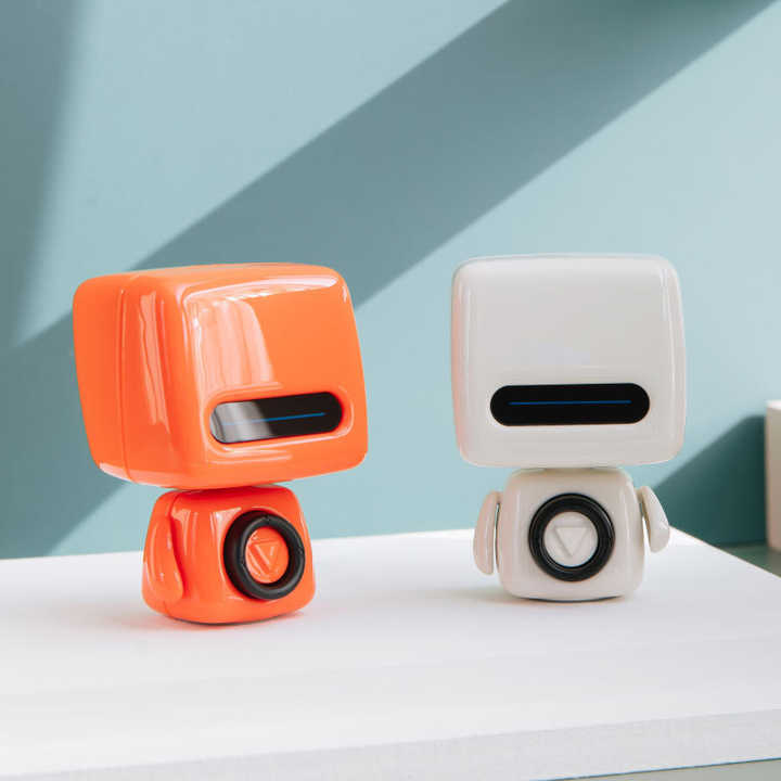 Creative Cute Robot Portable Speaker Wireless Bluetooth Mobile Phone Selfie Mini Speakers