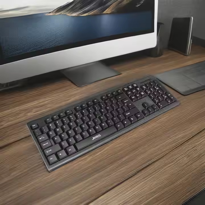Factory Price Wired Keyboards Portable Office Silent Keyboard Computer Tablet Keyboard Suitable For Laptops