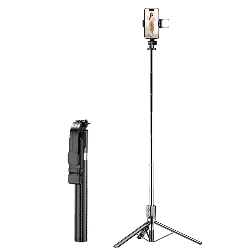 Portable Mobile Wireless Fill Light Integrated Telescopic Tripod and Rotatable Selfie Stick for Live Photography