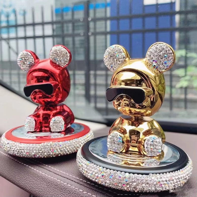 Diamond Mounted Bear Premium Car Fragrance Lasting Light Fragrance Eliminating Odor Violent Bear Air Refresher