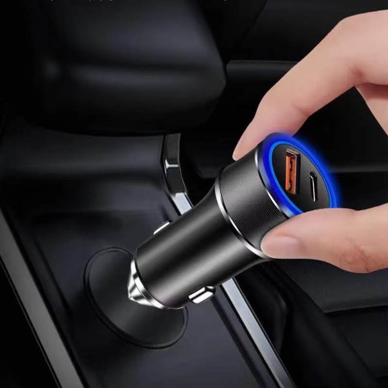 Aluminum alloy car phone charger PD20W fast charging 6A flash charging USB phone charger