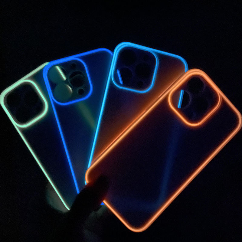 Precio Al Por Mayor Glow in the Dark Mobile Phone Case Fluorescent Estuches TPU Silicone Luminous Case for Iphones 15 17 Pro Max