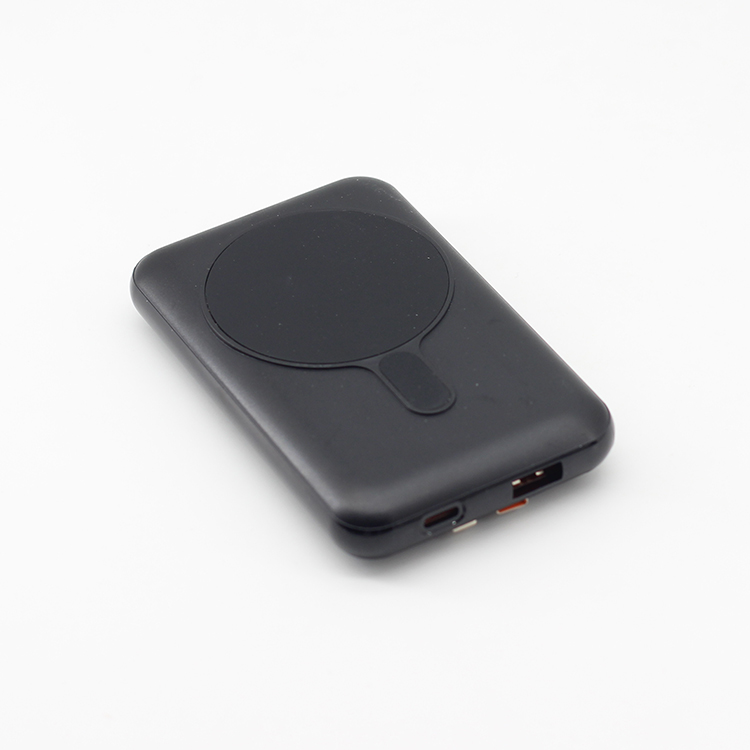 Magnetic charging mobile power supply, with its own line mobile power supply.