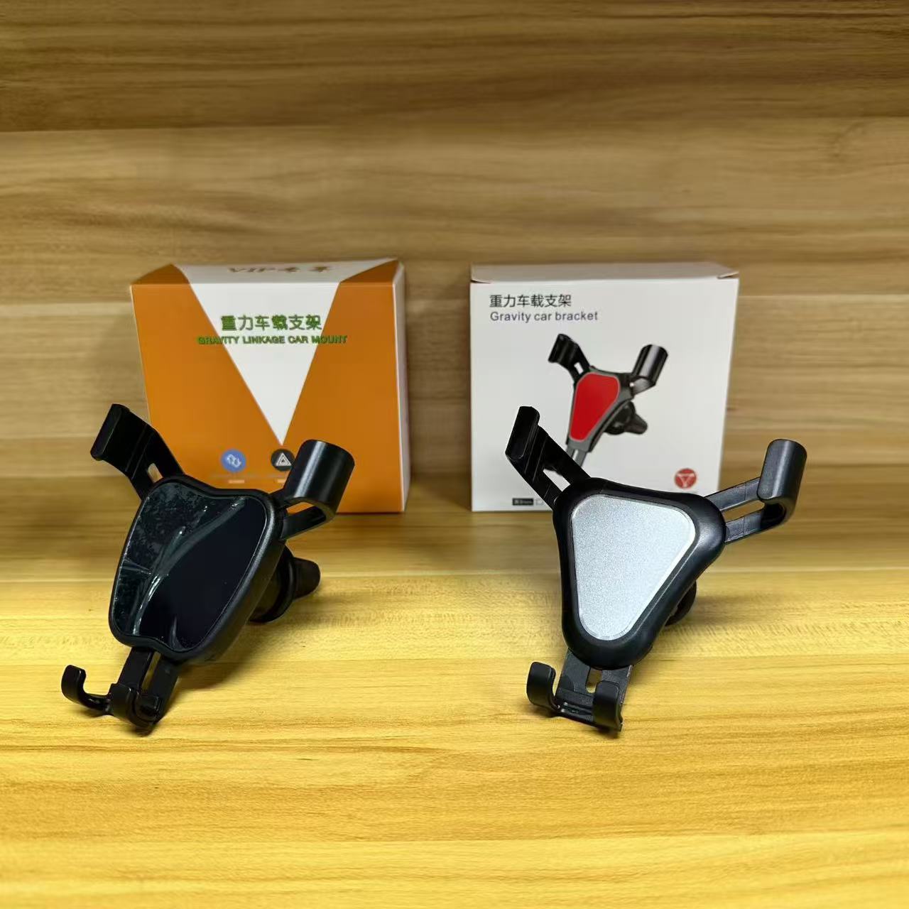 Triangular gravity vehicle-mounted mobile phone bracket