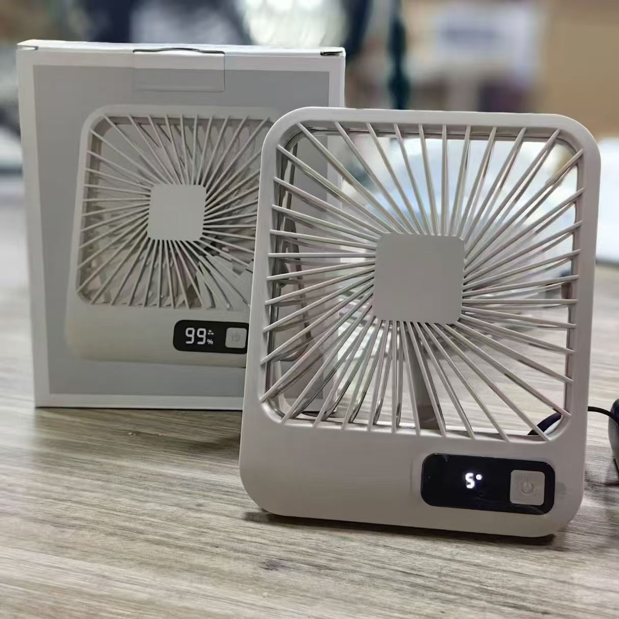 Digital folding desktop fan, with digital display of power gear, multi-speed wind speed, folding storage and Type-C charging fun