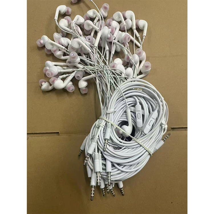 3.5mm interface with microphone-in-ear wired headphones, equipped with wire-controlled microphone, silicone earplugs are availab