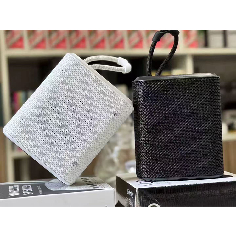 Europe and the United States, super quality, pure Bluetooth speakers, really waterproof, really waterproof, materials certified