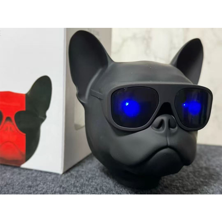 Trend-based dog head modeling Bluetooth speaker, focusing on personality appearance and bass performance.